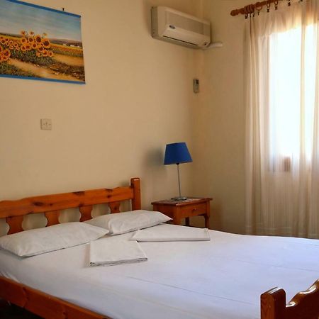 Seaview Self Catering Apartment - Helen No 1 Xiropigado Exterior foto